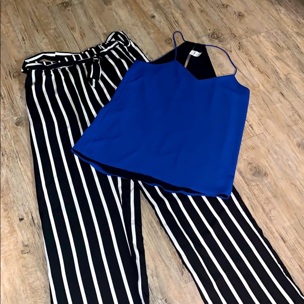 2 in 1 package, never worn !